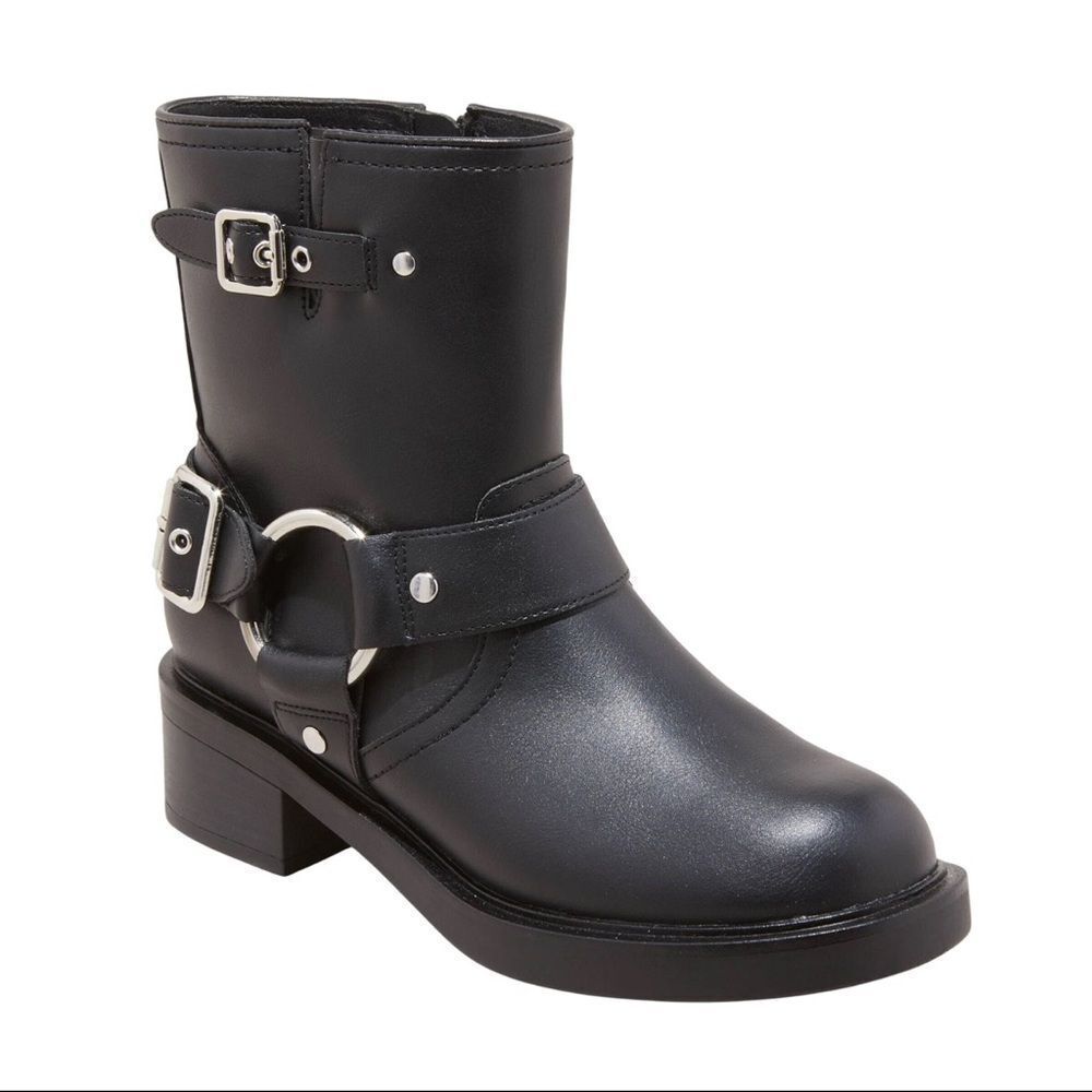 Universal Thread Womens Connor Harness Buckle Ankle Boots Black size 9
New